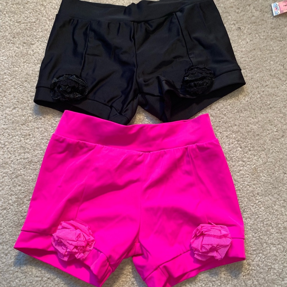 2 pairs booty shorts